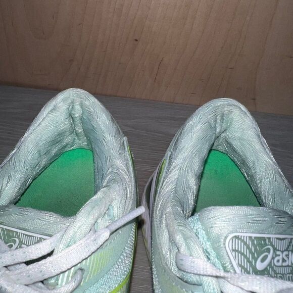Asics Gel Nimbus 22 Mint Tint Safety Yellow 1012A663 Women's 9 - Picture 11 of 11